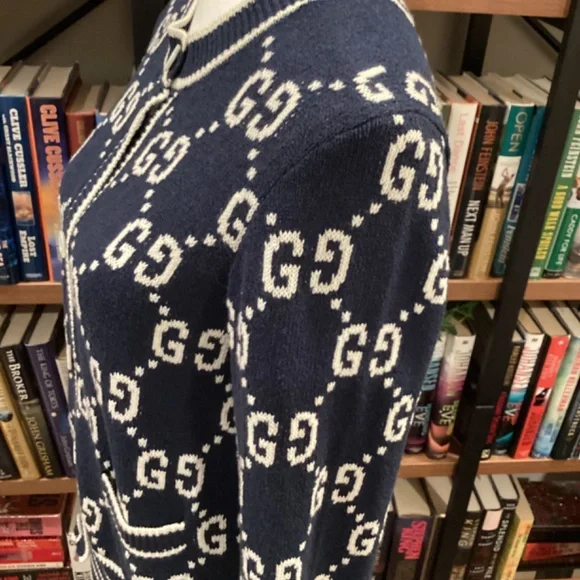 GUCCI GG Navy/Cream Cardigan Sweater NWT Auth - Picture 8 of 13
